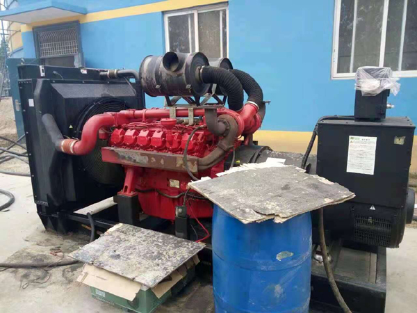 下冶镇关于柴油发电机组水箱污垢的产生与清理