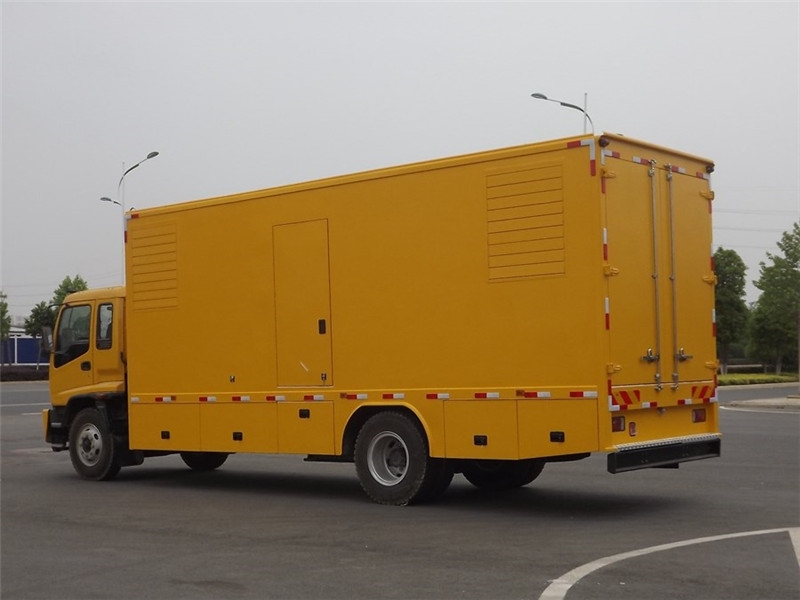 下冶镇发电车租赁-柴油发电机如何才可以解决相应的噪音问题