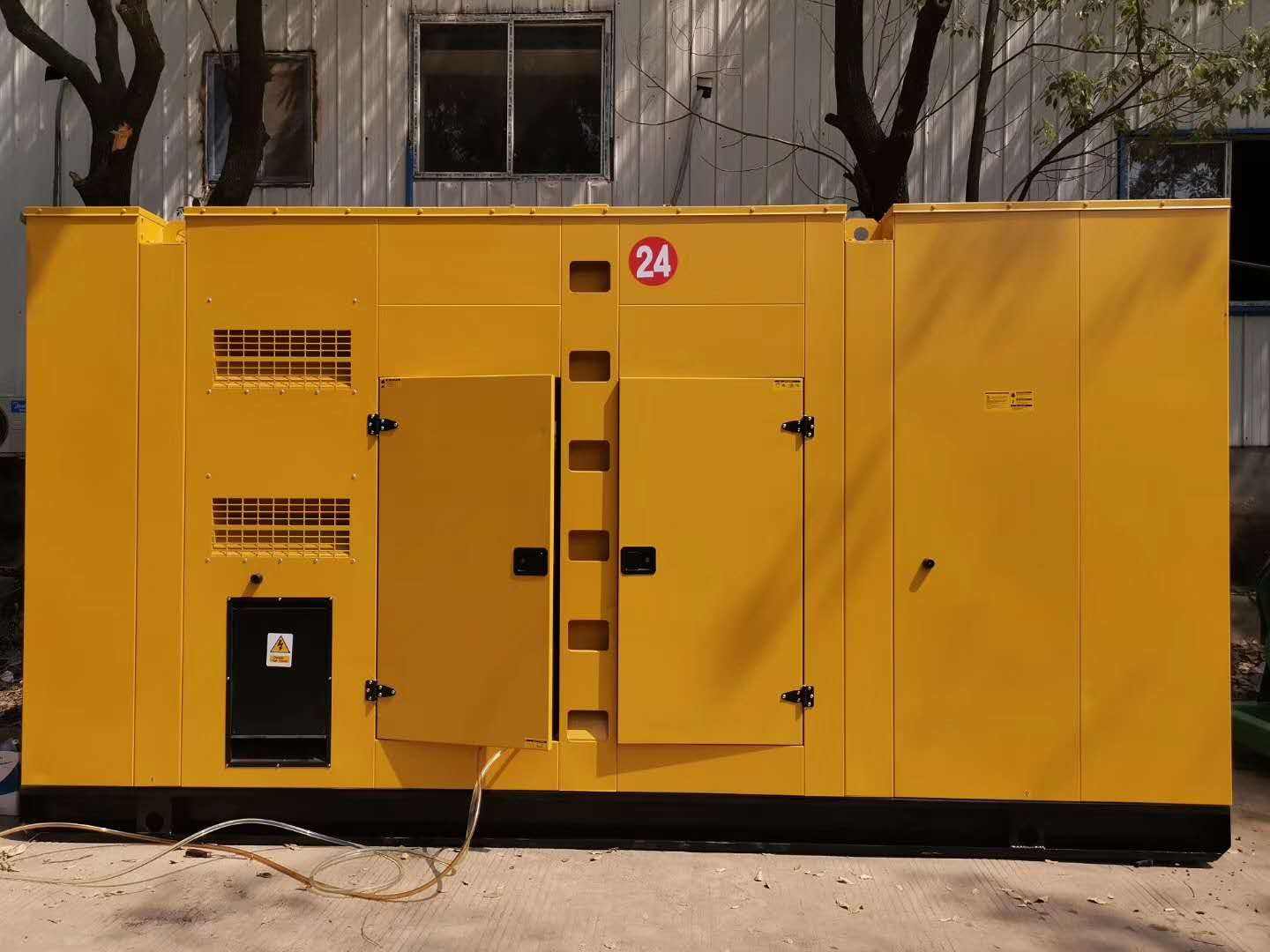 下冶镇租赁发电机-国产柴油发电机油耗的奥秘