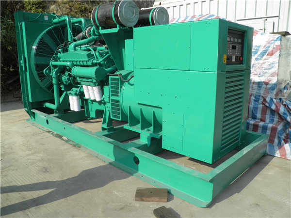 下冶镇出租发电机-进口柴油发电机组与国产柴油发电机组的区别