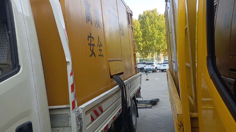 下冶镇如何判断柴油发电机组和UPS电源的切换时间是否符合要求？